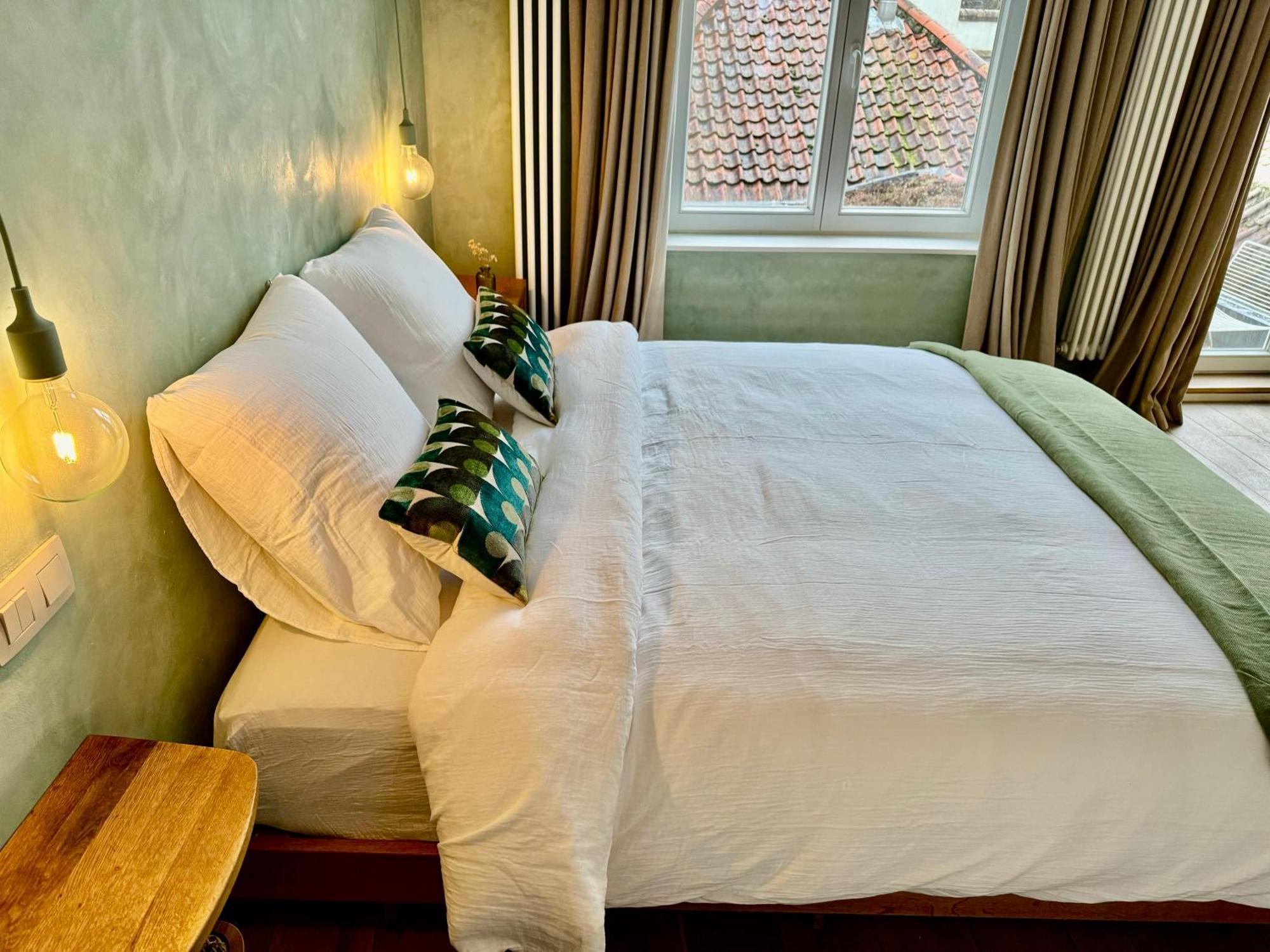Bed and Breakfast Sleeping Swan Брюгге Экстерьер фото